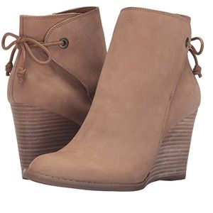 Lucky Brand Women’s Yamina Wedge Bootie